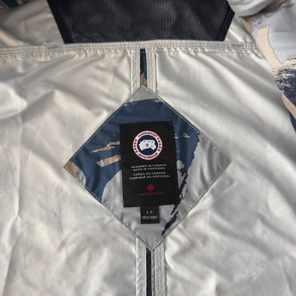 Canada Goose Faber Print Utility Bomber - Size Large - Picture 9 of 15
